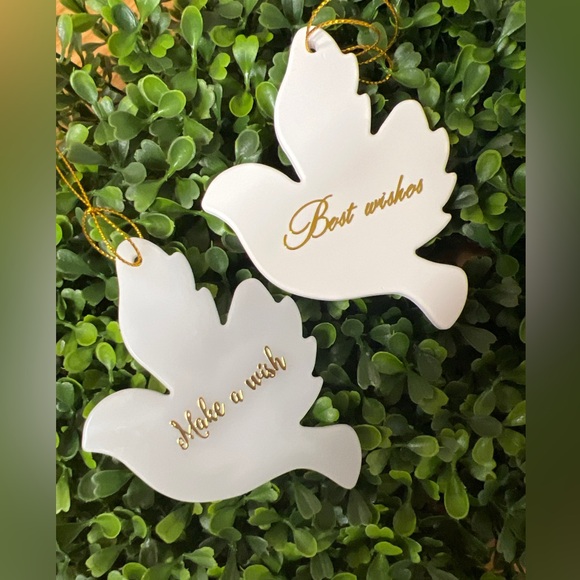 Majestic White Dove Ornament, Baptism, Communion, Christmas, Memorial Ornament. - Picture 1 of 4